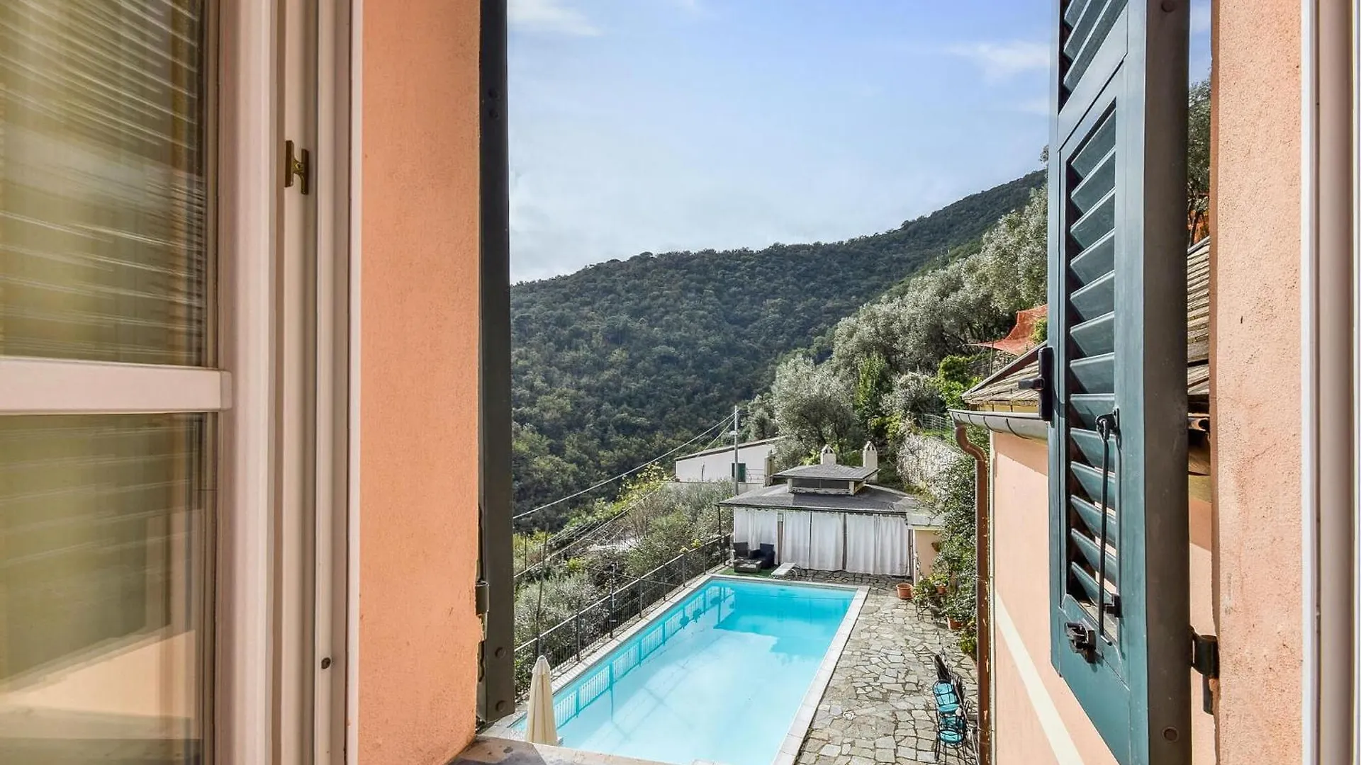 Stunning Apartment In Recco With Kitchen